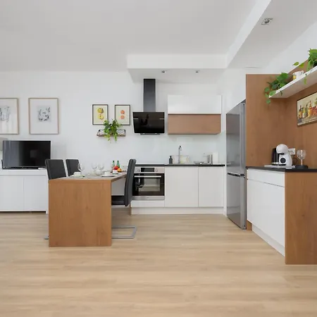 Elegant Near Paley And Medicover-handelsmana 1st