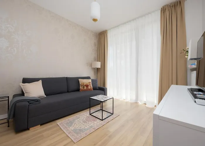 Elegant Near Paley&medicover-handelsmana 1st