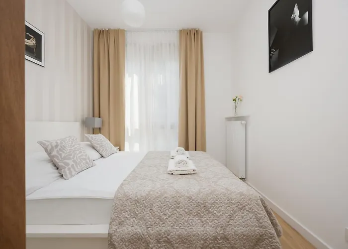 Elegant Near Paley And Medicover-handelsmana 1st *