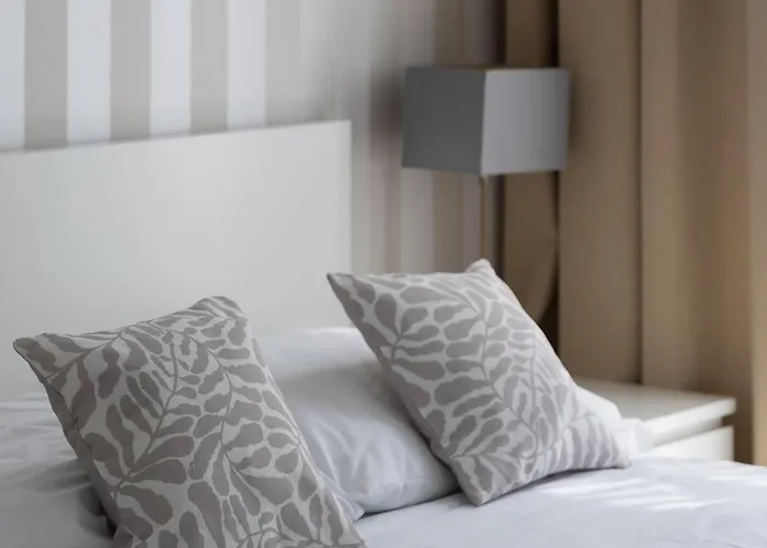 Elegant Near Paley And Medicover-handelsmana 1st Lejlighed *