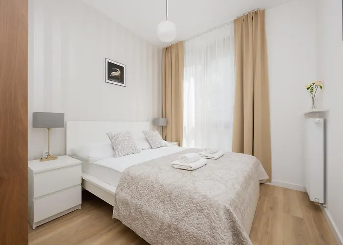 Elegant Near Paley&medicover-handelsmana 1st *