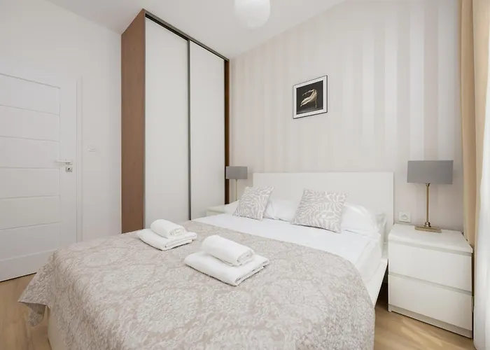 Elegant Near Paley And Medicover-handelsmana 1st Apartament *